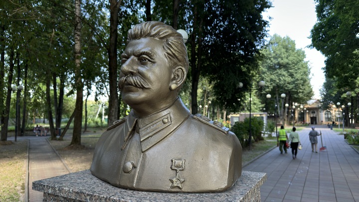 В Новосибирске предложили вернуть памятник Сталину на Монументе Славы