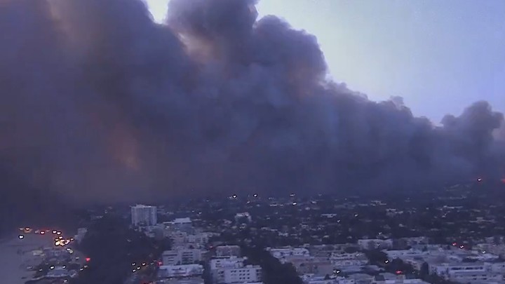 США пылают неспроста: Найден украинский след - Очаг мерзости горит синим пламенем