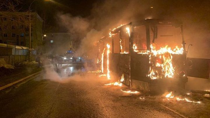 В городе на севере Свердловской области сгорел последний трамвай