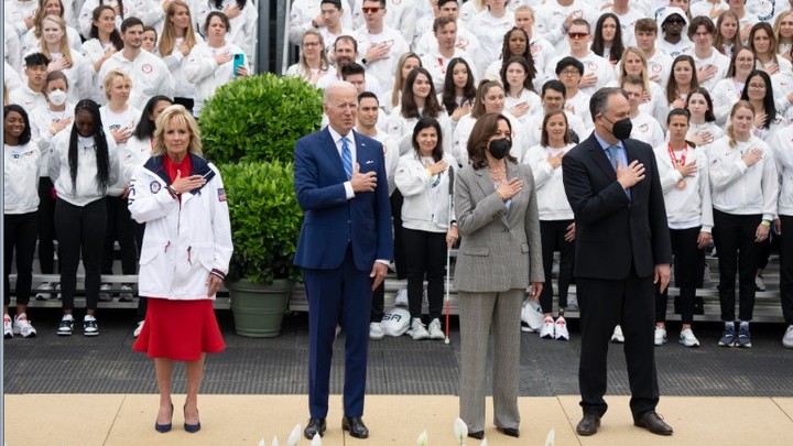 Цензура в США: Американский сенатор раскрыл правду о главном распространителе фейков