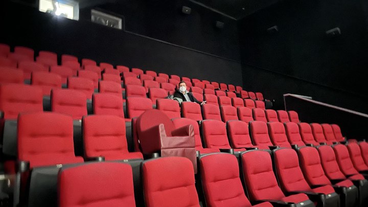 Вместо Кинотавра: Фонд Романа Абрамовича запускает в Геленджике кинофестиваль Маяк