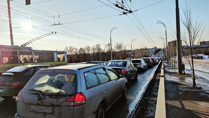 В августе вырастет утильсбор на ввозимые в Россию перекупщиками транспортные средства