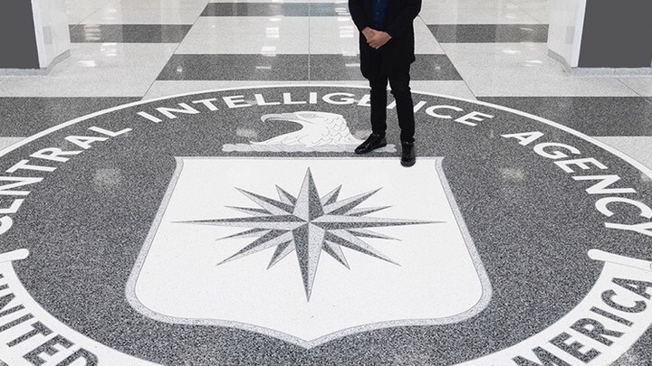 Генерал-майор ФСБ честно рассказал об умершем Бакатине, из-за которого ЦРУ устроило парад победы