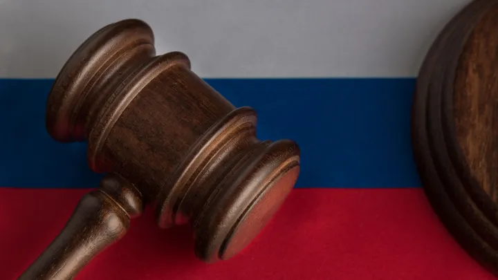 Коррупционер рвётся на фронт: Тимур Иванов подал в суд на Минобороны