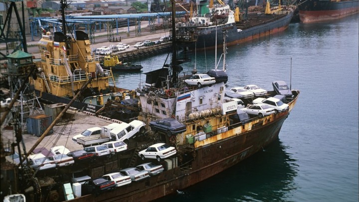 Санкционное харакири: Япония запретом для русских обвалила собственный авторынок