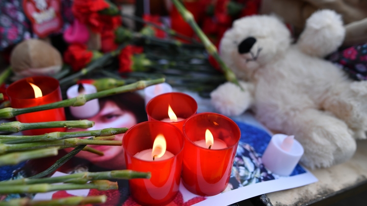 Полуторагодовалая девочка погибла, спрятавшись под колесом грузовика в Свердловской области