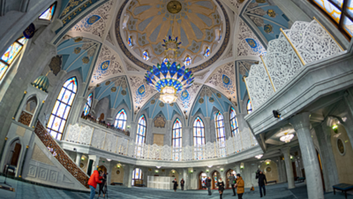 Красное знамя над мечетью: В Иране объявили кровную месть