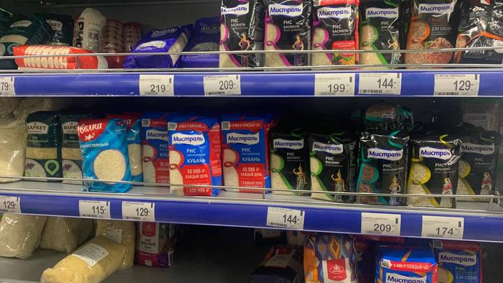 В Челябинске чиновники рассказали, на какие из 16 основных продуктов поднялись цены