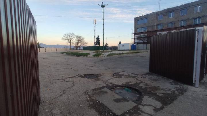 В Новороссийске на участке рядом с Братской могилой вместо отеля откроют парк