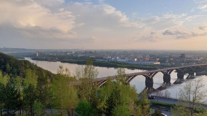 В Нижнем Новгороде археологи нашли редкие средневековые рубахи