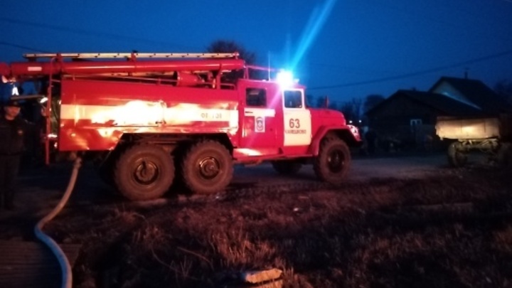 Во Владимирской области сгорел двухквартирный жилой дом