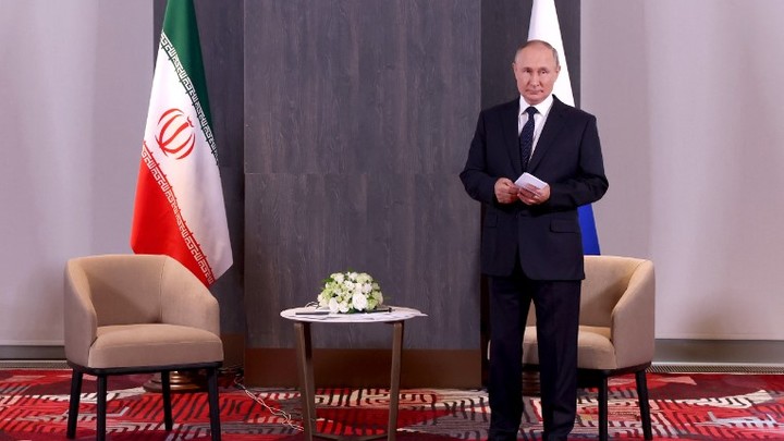 Россия отправит в Иран бизнес-миссию от 80 компаний - Путин