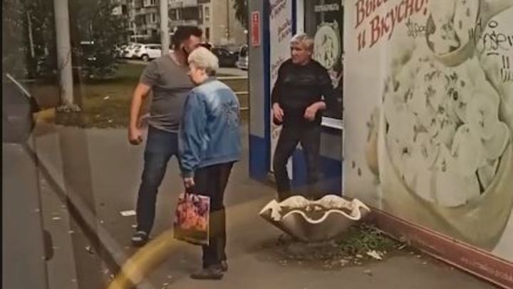 Челябинцы боятся садиться в автобус после драки водителя с пассажиром