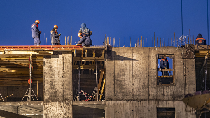 Работа в ночную смену влияет на повышение аппетита и набор веса