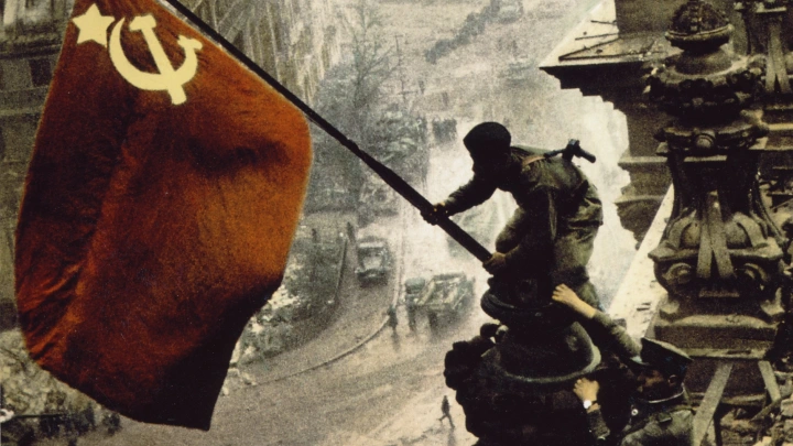 Немецкие экскурсоводы рассказывают, что советские солдаты вошли в Рейхстаг по ошибке