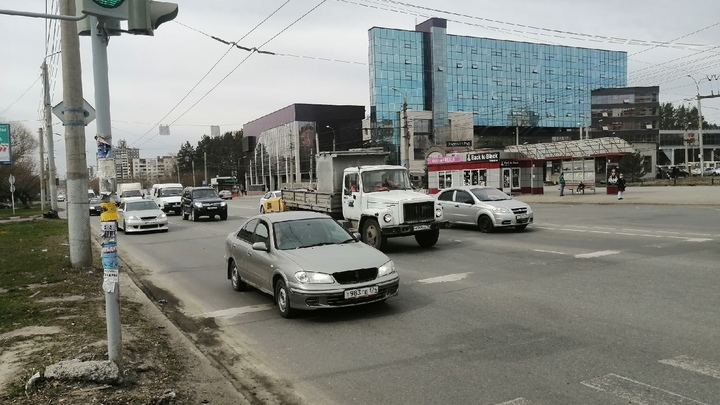 В Челябинске отключают светофоры на четырех крупных перекрестках