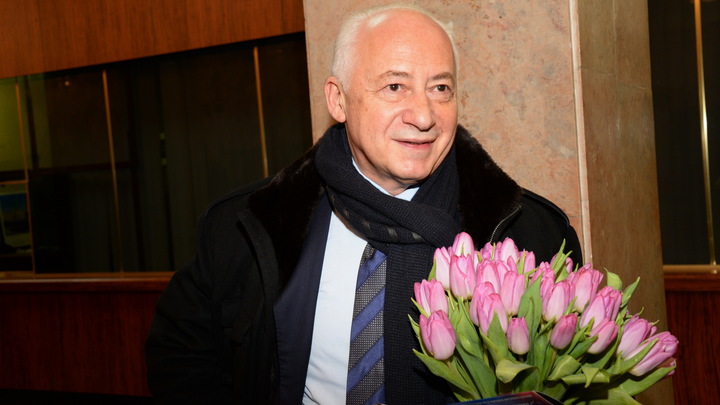 Пермский губернатор показал ход ремонта филармонии Владимиру Спивакову