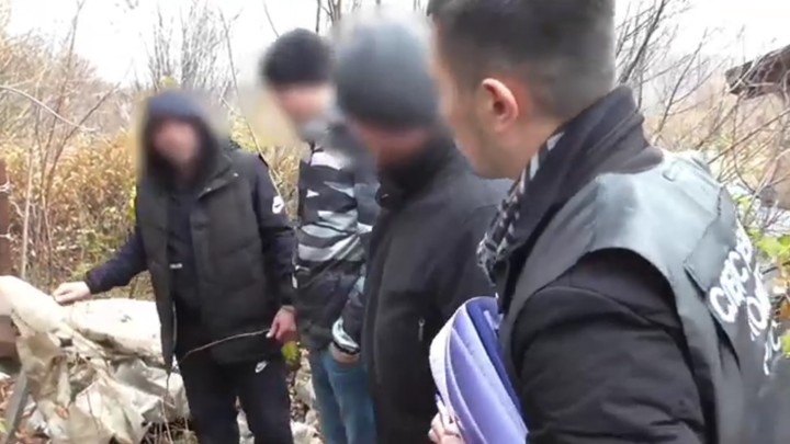Застрелили, сожгли и закопали: двое мужчин жестоко расправились со знакомым в Кузбассе