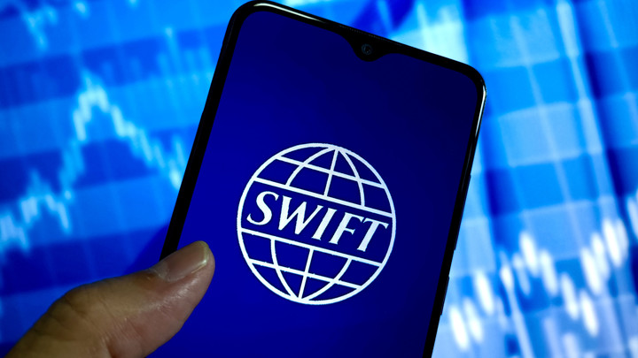 Россию окончательно отключат от SWIFT. И это прекрасная новость