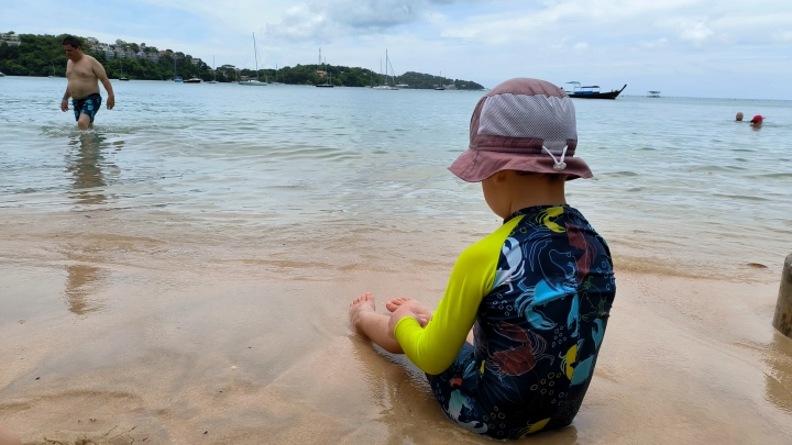 Больше не Пхукет - Анапа: Русские захватили часть Таиланда - везде гремит Катюша