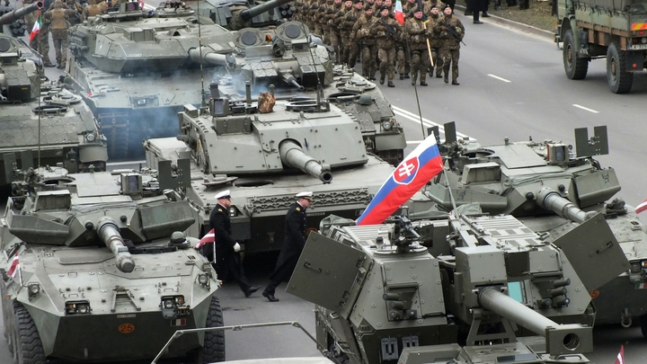 На карте - авторитет НАТО: США спонсируют Украину, чтобы не опозориться