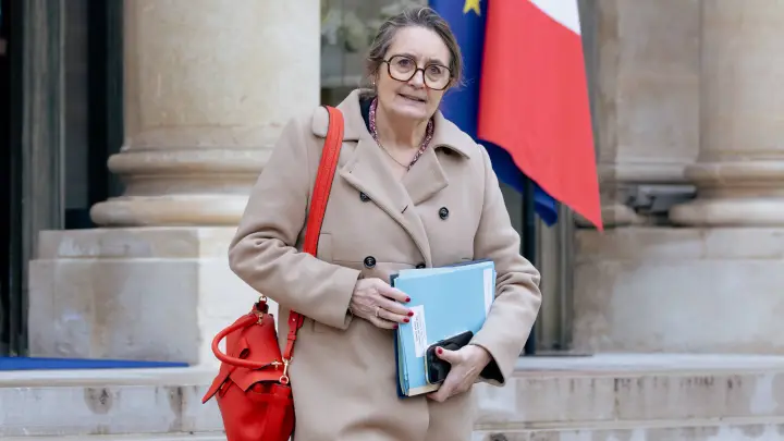 Власти Франции пошли против Макрона, не поддержав конфискацию активов России. Но есть одна оговорка