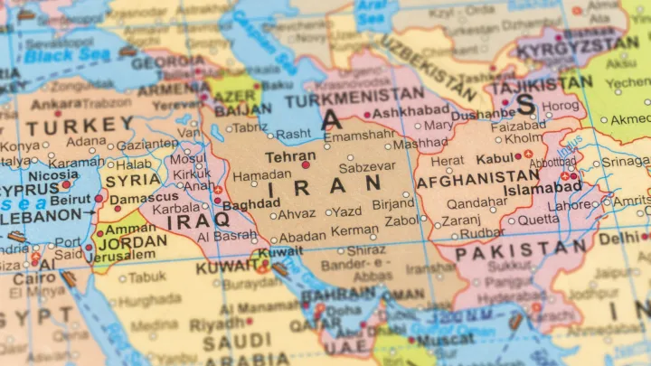 Проторенная тропа: политолог Атаев рассказал, как иранский сценарий могут использовать в России