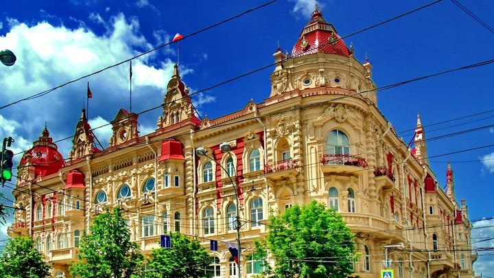 С улиц Ростова уберут 450 рекламных конструкций