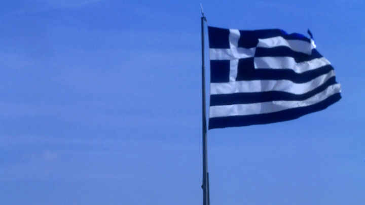 Озеро вместо равнины и машины под водой: Апокалиптические кадры из затопленной Греции