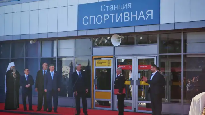 Соскочили с 13: станцию метро Спортивная в Новосибирске наконец-то открыли