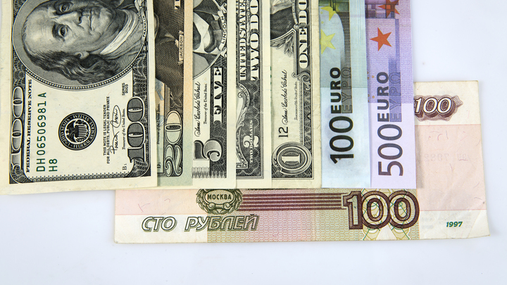 Рубль скоро отыграет своё: Эксперт заявил об агонии умирающего паразита