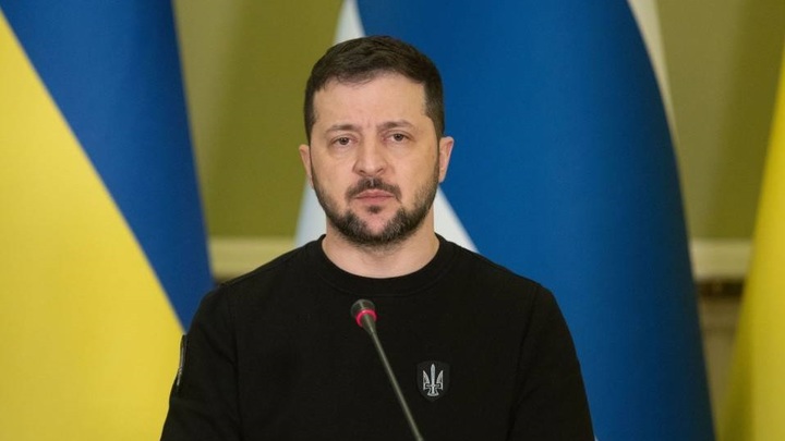 Президента Украины оставили без сладкого: Охрана запретила Зеленскому брать в рот шоколад