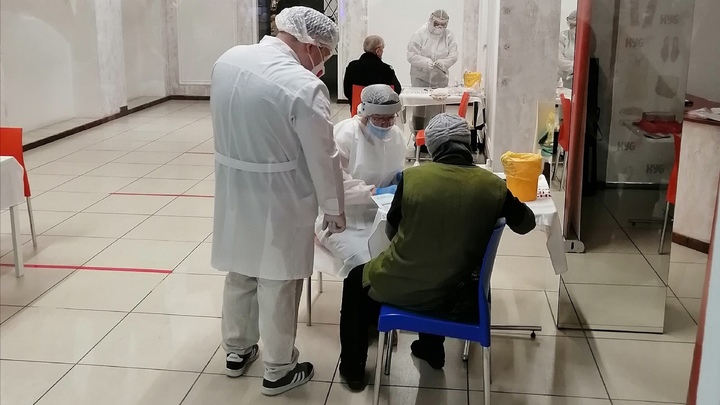 Южноуральцев приглашают на прививку от ковида без записи