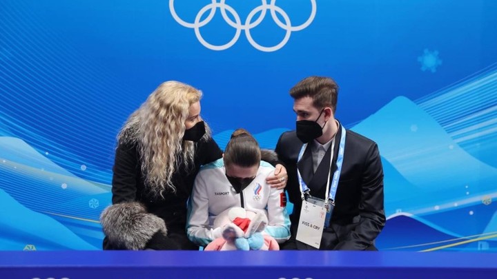 Фигурное катание на Олимпиаде-2022 в Пекине: Валиева провалила выступление в личном первенстве