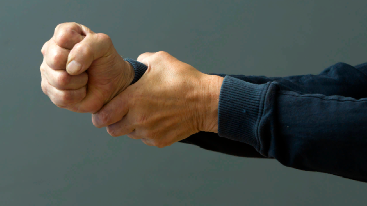 Как не срываться на близких? Психолог перечислил способы борьбы с агрессией