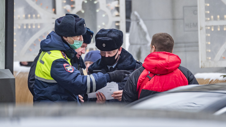 Полицейские рассказали, зачем они расстреляли авто в Магнитогорске