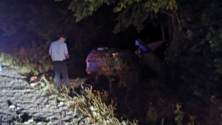 В ночь на 21 августа в Самаре два человека погибли в результате ДТП на окраине города