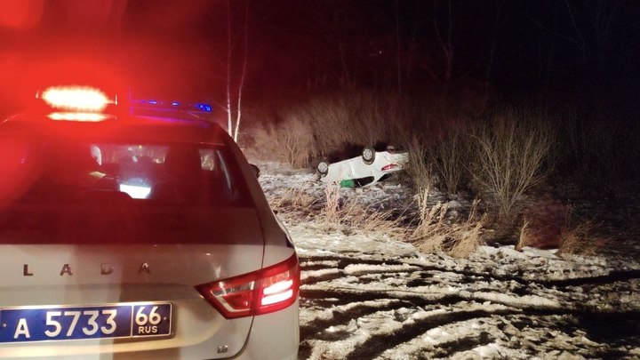 У погибшей на трассе под Невьянском 23-летней свердловчанки остались двое детей