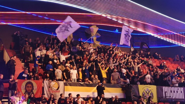 Константин Малофеев поздравил боксёра Алексея Папина с победой