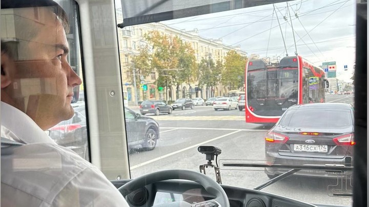 В Челябинске проезд в новых троллейбусах N 19 стал платным