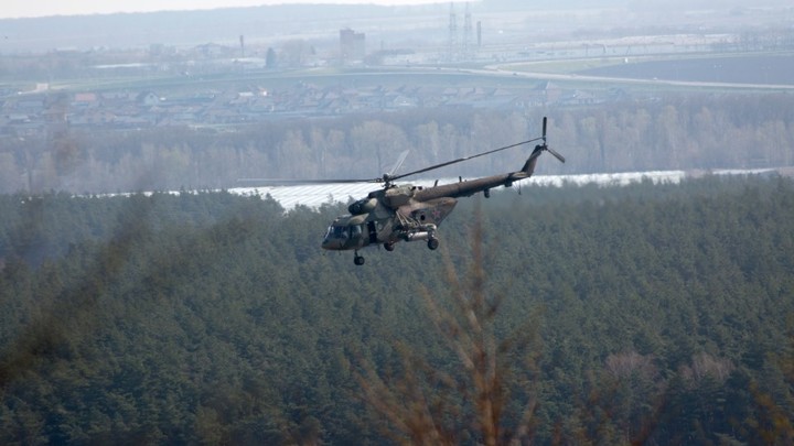 Русские вертолёты атаковали почти с земли: На воздух взлетел опорный пункт
