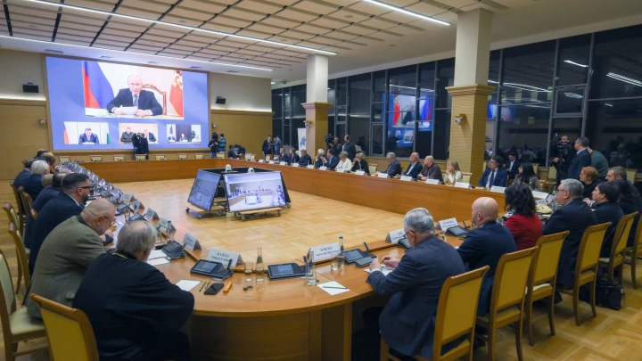 Политолог Ярошенко о словах Сокурова про льготы для детей иноагентов: Родители выбрали сторону