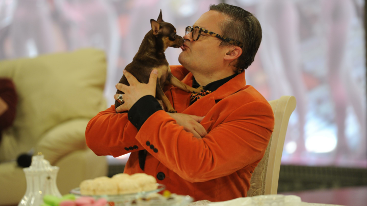 Будем раны зализывать: телеведущий Александр Васильев мечтает вернуться на телевидение в России