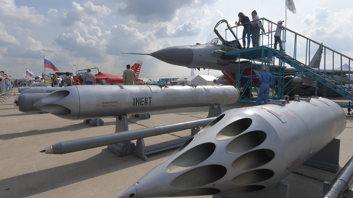 Почему Украина боится наступать. Всё дело в бомбе?