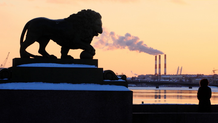 Критиковать Россию на бюджетные деньги - это как? Неудобные вопросы для Елены Чижовой