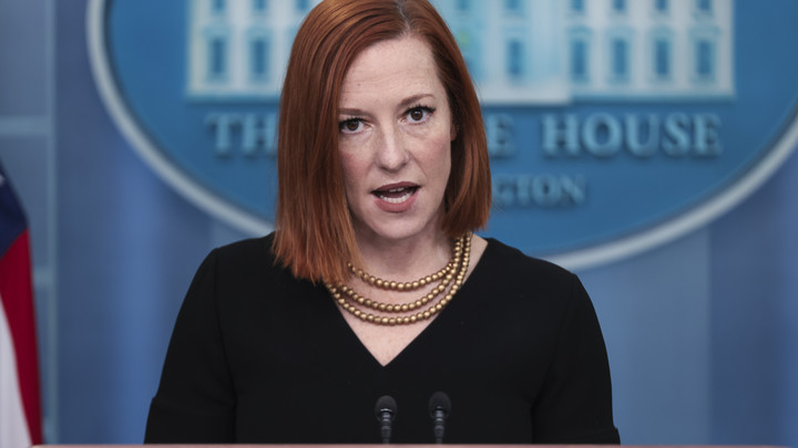 Псаки сравнила США с беспомощной курицей в попытке надерзить России
