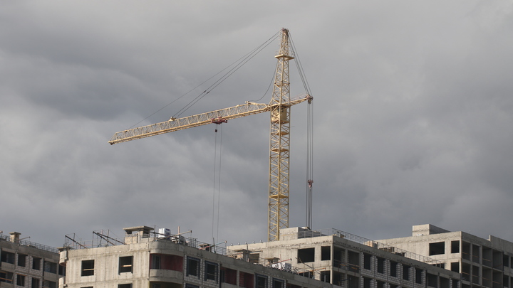 Кризис вынудил продавцов новостроек делать скидки в 30%