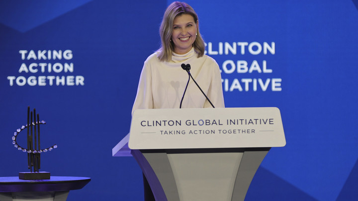 Захарова не сдержала сарказма после слов жены Зеленского: Брендовые бутики заждались