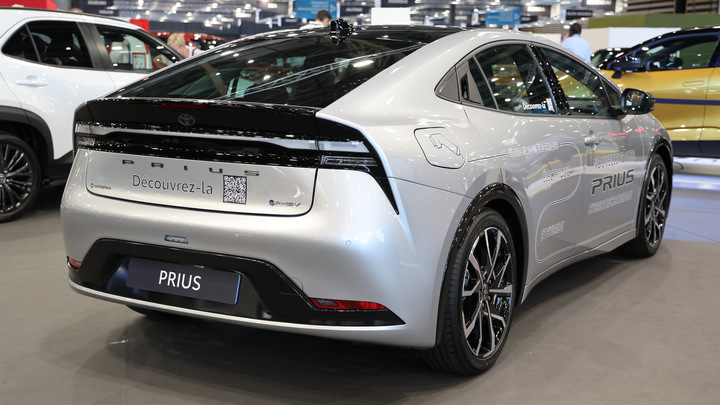 Toyota Prius установил рекорд по расходу топлива