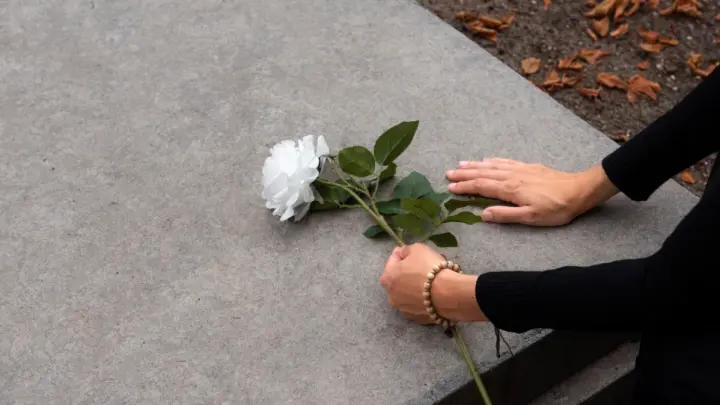 Юлия Меньшова подвела итоги года, унесшего ее маму: что она сказала